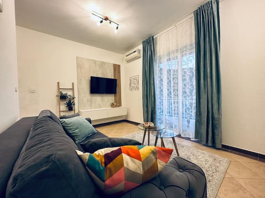 Beautiful Fully Renovated Apartment By The Sea, Large Balcony With Enchanting Views Неум Екстериор снимка